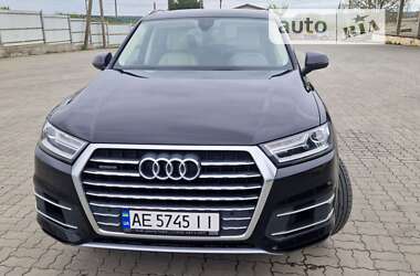 Позашляховик / Кросовер Audi Q7 2016 в Львові