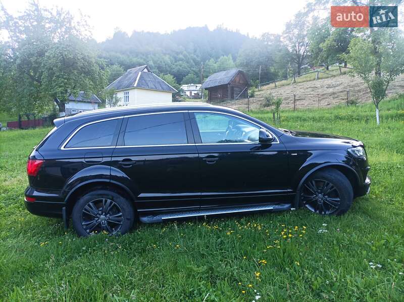 Внедорожник / Кроссовер Audi Q7 2012 в Косове