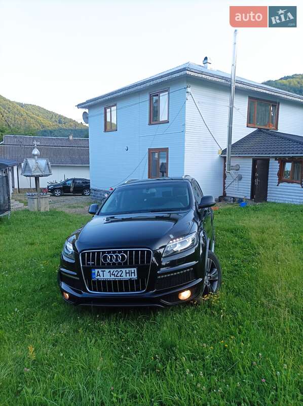 Внедорожник / Кроссовер Audi Q7 2012 в 