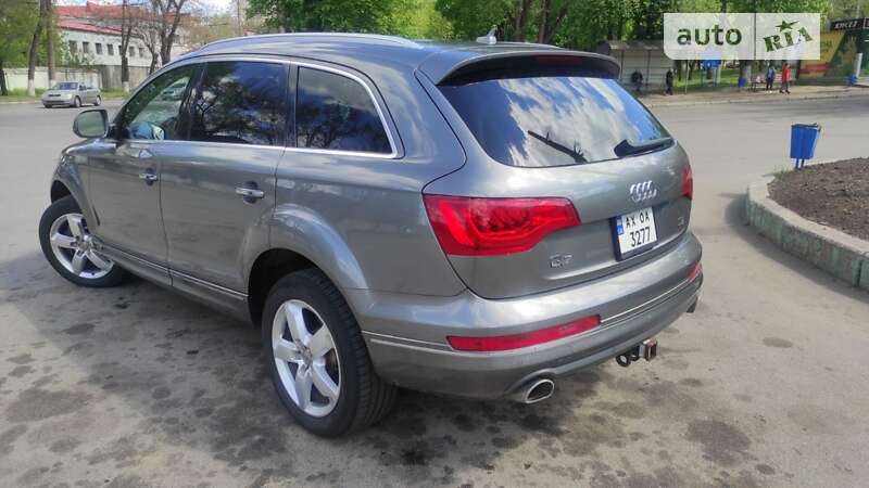 Позашляховик / Кросовер Audi Q7 2014 в Харкові