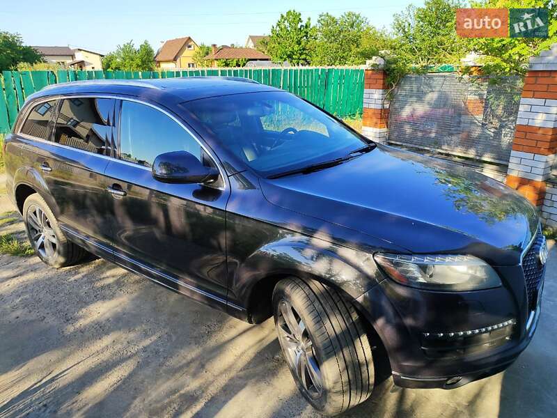 Внедорожник / Кроссовер Audi Q7 2014 в Киеве
