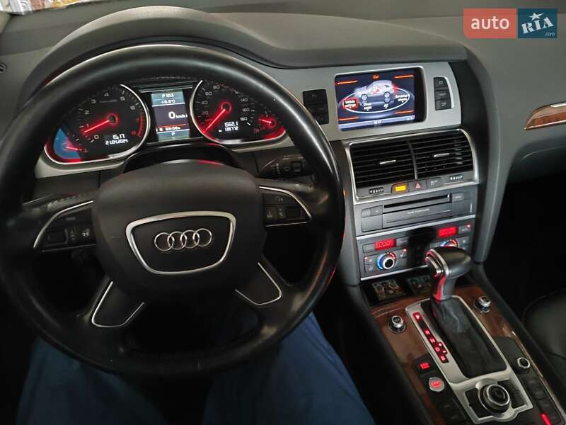 Внедорожник / Кроссовер Audi Q7 2014 в Киеве