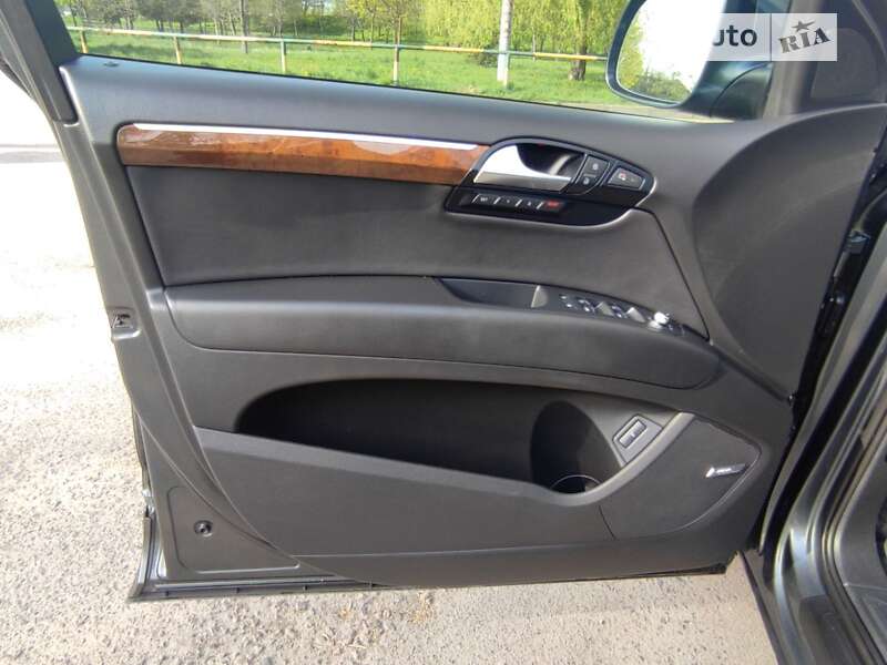 Позашляховик / Кросовер Audi Q7 2013 в Рівному фото 16 Позашляховик / Кросовер Audi Q7 2013 в Рівному