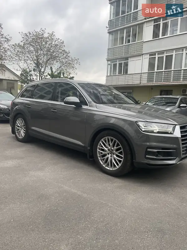 Audi Q7