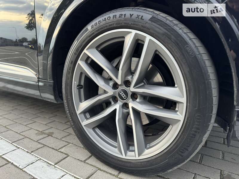 Внедорожник / Кроссовер Audi Q7 2018 в Тернополе