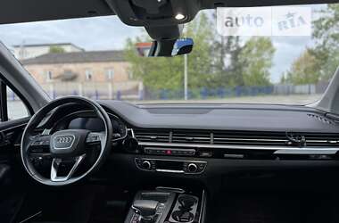Внедорожник / Кроссовер Audi Q7 2018 в 