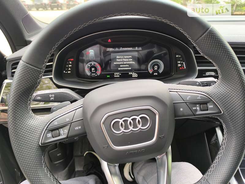 Внедорожник / Кроссовер Audi Q7 2023 в Днепре