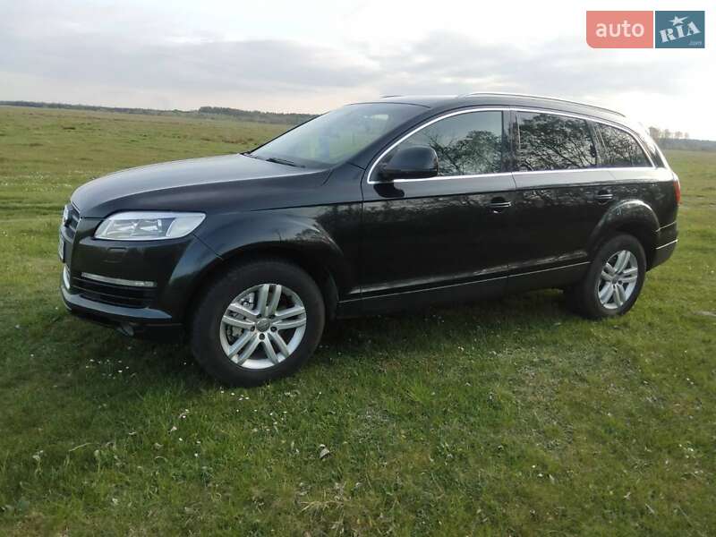Внедорожник / Кроссовер Audi Q7 2007 в 