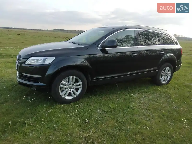 Внедорожник / Кроссовер Audi Q7 2007 в 