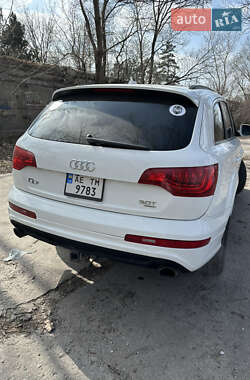 Внедорожник / Кроссовер Audi Q7 2014 в Днепре