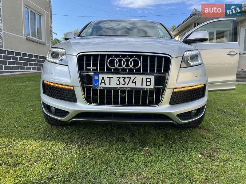 Позашляховик / Кросовер Audi Q7 2013 в Косові