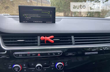 Позашляховик / Кросовер Audi Q7 2016 в Турці