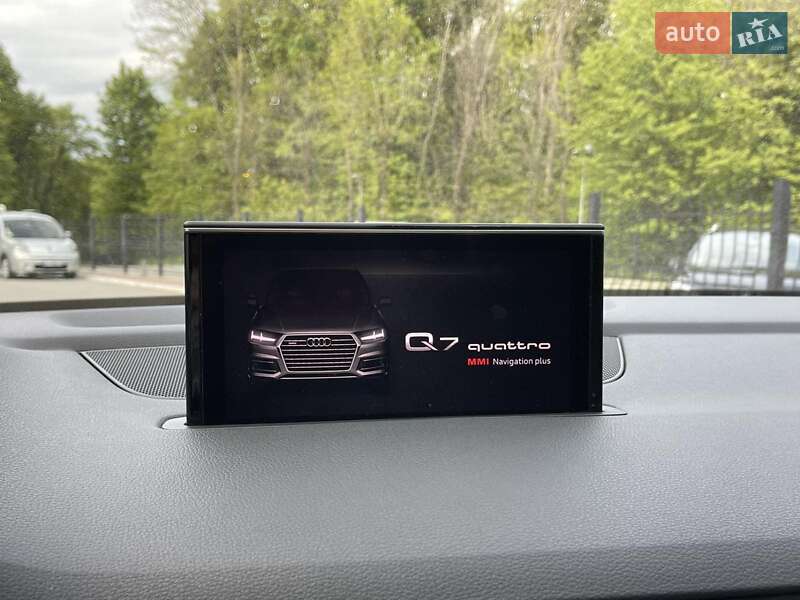 Позашляховик / Кросовер Audi Q7 2017 в Трускавці