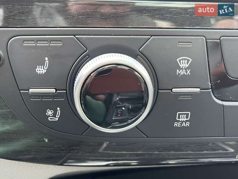 Позашляховик / Кросовер Audi Q7 2017 в Трускавці