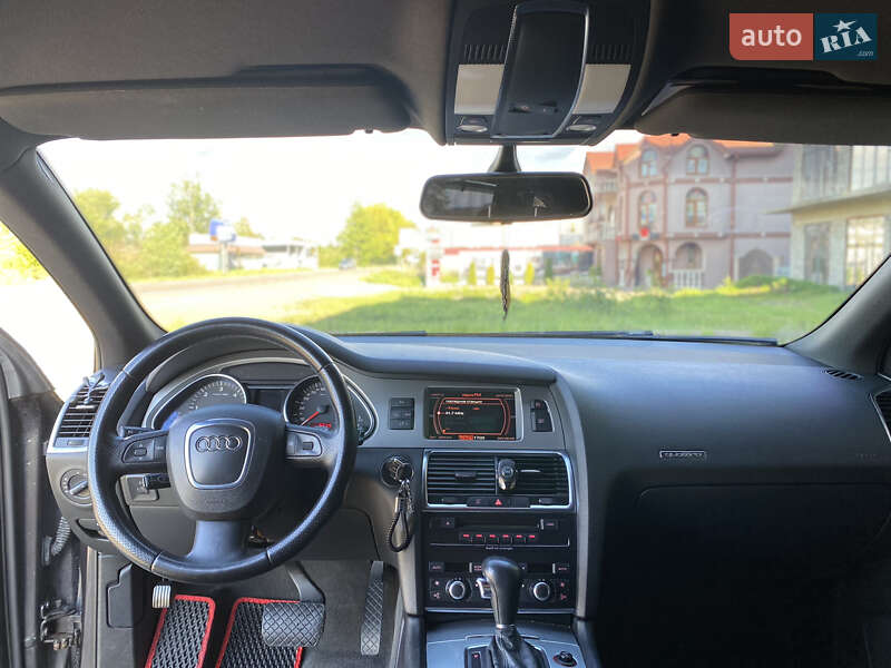 Внедорожник / Кроссовер Audi Q7 2007 в Тячеве