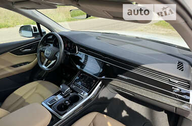 Позашляховик / Кросовер Audi Q7 2021 в Рівному