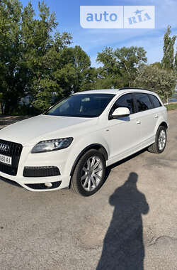 Внедорожник / Кроссовер Audi Q7 2014 в Каменском