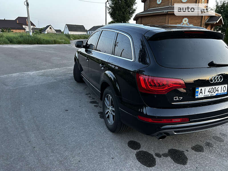 Позашляховик / Кросовер Audi Q7 2010 в Миронівці