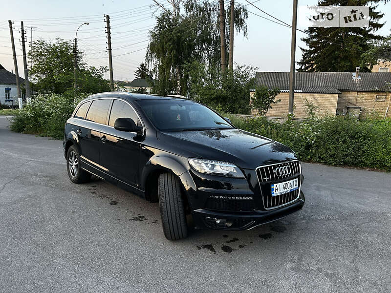 Позашляховик / Кросовер Audi Q7 2010 в Миронівці