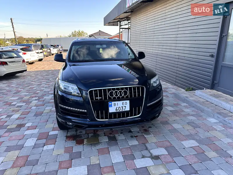 Внедорожник / Кроссовер Audi Q7 2010 в 