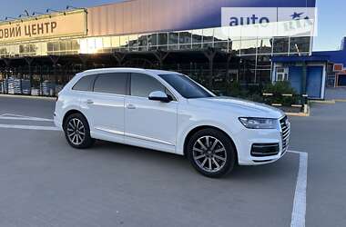 Внедорожник / Кроссовер Audi Q7 2017 в Сумах