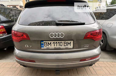 Позашляховик / Кросовер Audi Q7 2010 в 