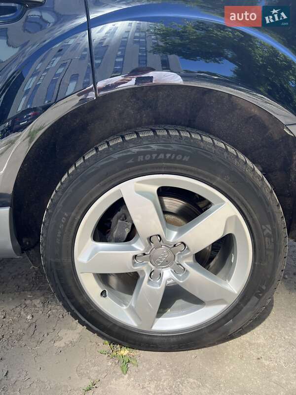 Внедорожник / Кроссовер Audi Q7 2011 в Киеве