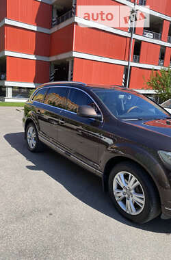 Внедорожник / Кроссовер Audi Q7 2012 в Киеве