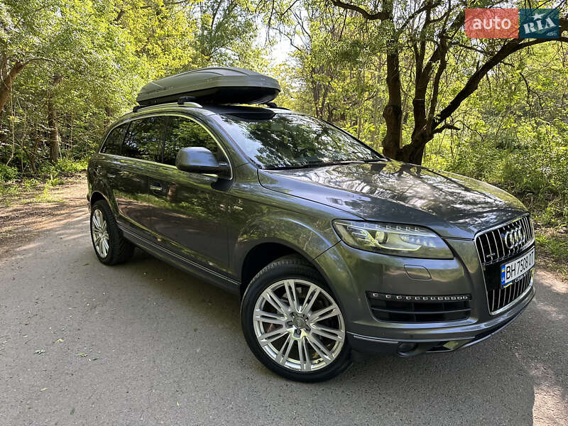 Позашляховик / Кросовер Audi Q7 2015 в Одесі