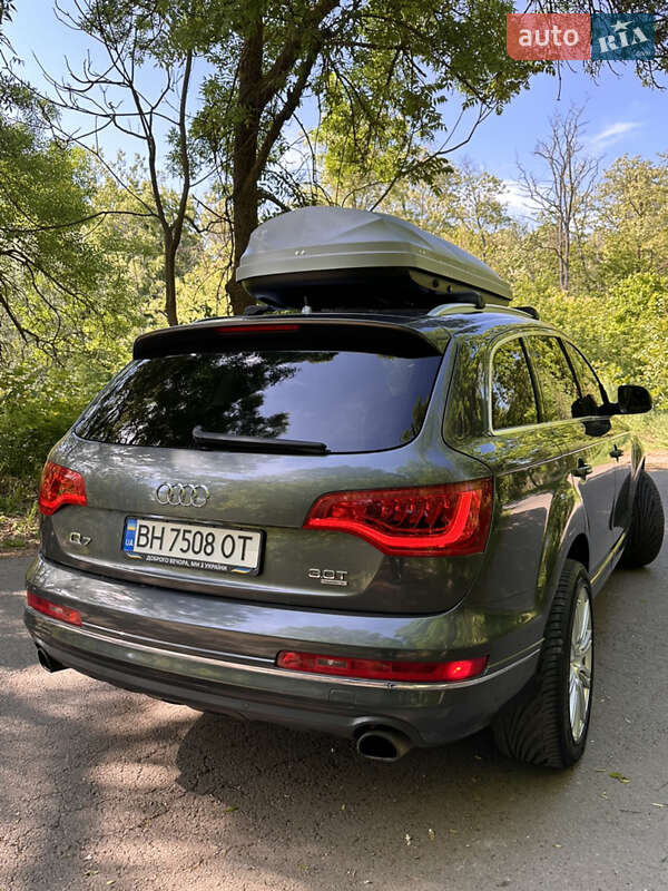 Позашляховик / Кросовер Audi Q7 2015 в Одесі