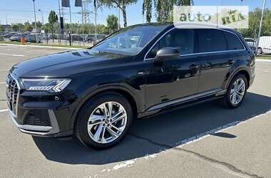 Внедорожник / Кроссовер Audi Q7 2021 в Киеве