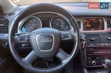 Позашляховик / Кросовер Audi Q7 2011 в Луцьку