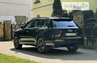 Позашляховик / Кросовер Audi Q7 2016 в Львові