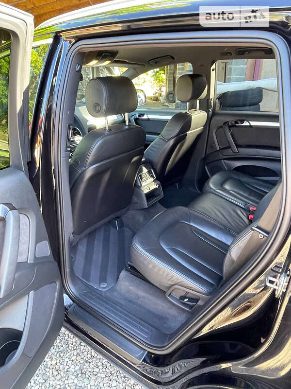 Внедорожник / Кроссовер Audi Q7 2011 в Тячеве