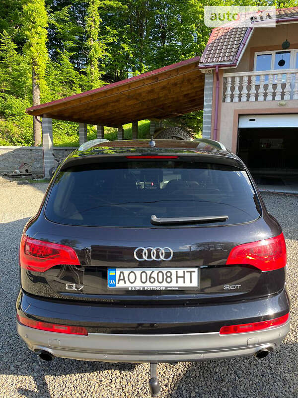Внедорожник / Кроссовер Audi Q7 2011 в Тячеве