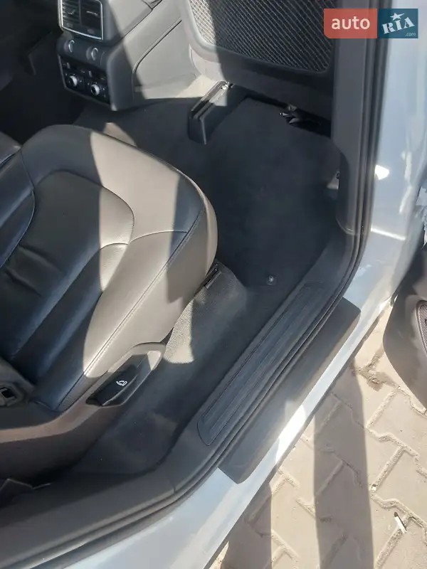 Audi Q7 2014 VIN WA1LGAFE1FD001476 фото оголошення 52 з 161