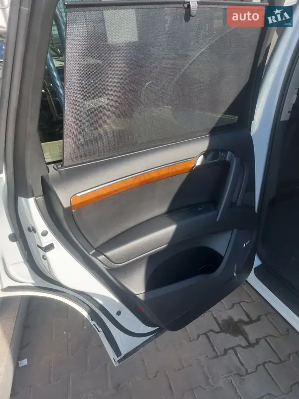 Audi Q7 2014 VIN WA1LGAFE1FD001476 фото оголошення 106 з 161