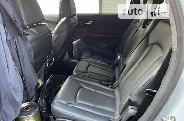 Внедорожник / Кроссовер Audi Q7 2019 в 