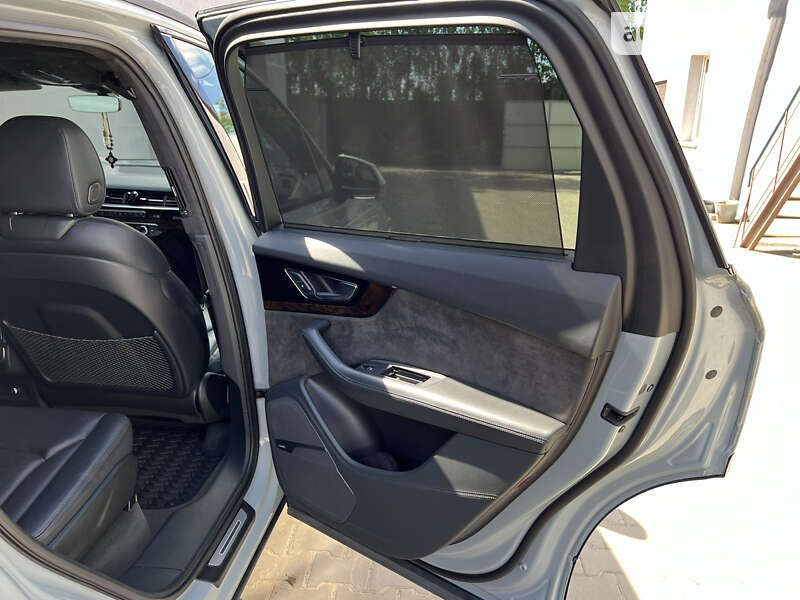 Внедорожник / Кроссовер Audi Q7 2019 в Луцке