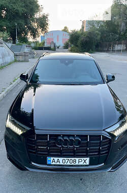 Позашляховик / Кросовер Audi Q7 2021 в Києві