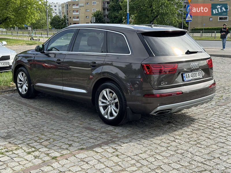 Audi Q7 2015