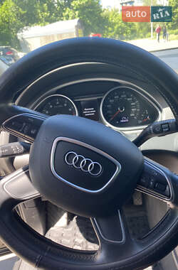 Внедорожник / Кроссовер Audi Q7 2015 в 