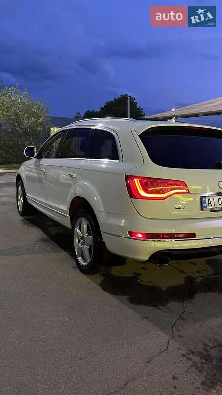 Позашляховик / Кросовер Audi Q7 2012 в Києві
