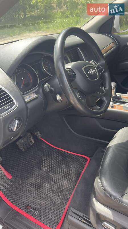 Позашляховик / Кросовер Audi Q7 2012 в Києві