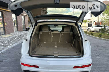 Позашляховик / Кросовер Audi Q7 2013 в Полтаві
