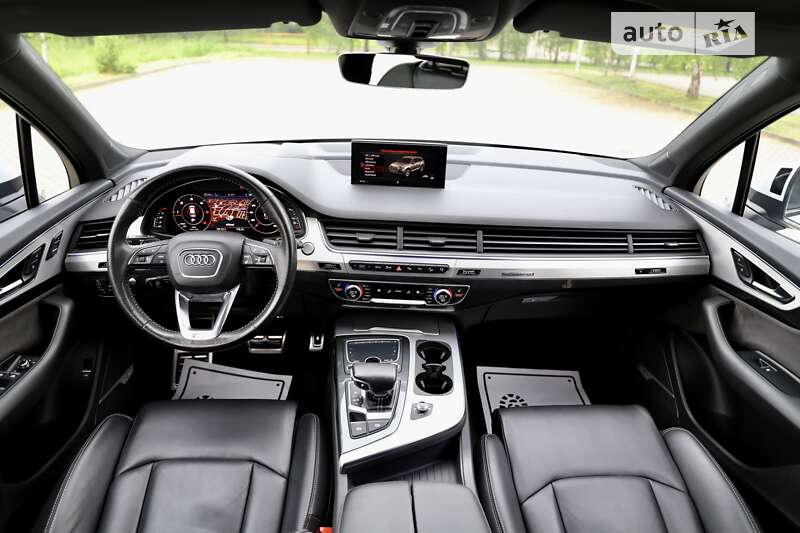 Внедорожник / Кроссовер Audi Q7 2017 в Трускавце
