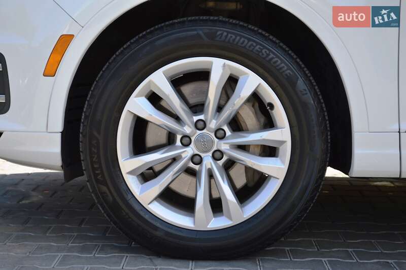 Позашляховик / Кросовер Audi Q7 2016 в Одесі