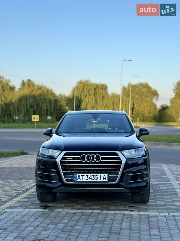 Внедорожник / Кроссовер Audi Q7 2016 в Городенке