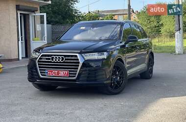 Внедорожник / Кроссовер Audi Q7 2016 в 
