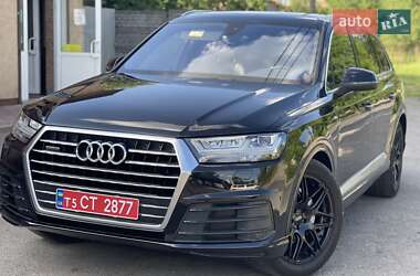 Внедорожник / Кроссовер Audi Q7 2016 в 